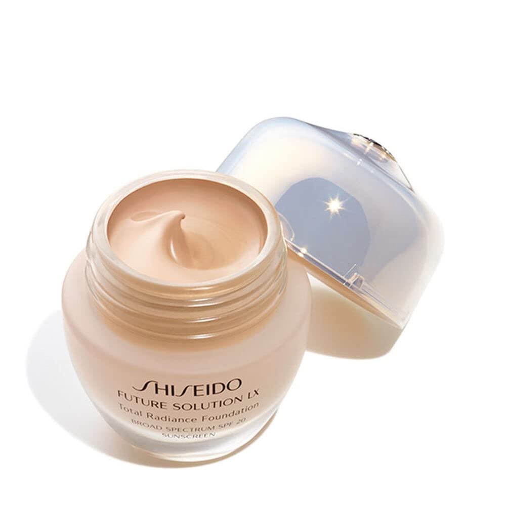 Shiseido Future Solution LX Total Radiance Foundation SPF15 30 ml