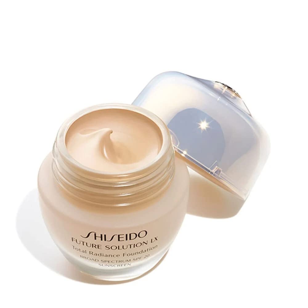 Shiseido Future Solution LX Total Radiance Foundation SPF15 30 ml